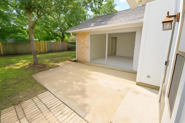 Patio | Image 8