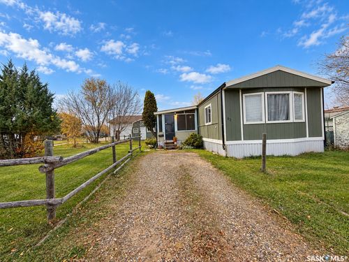 93 Eastview Trailer Court, Prince Albert Rm No. 461, SK, S6V5P9 | Card Image