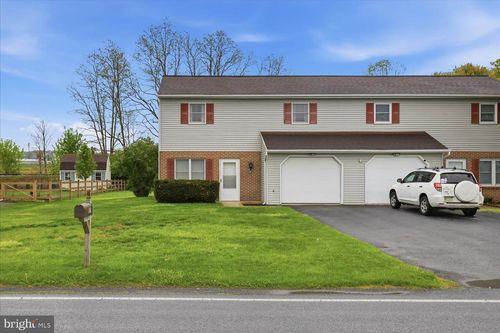 107 N Line Rd, STEVENS, PA, 17578-9699 | Card Image