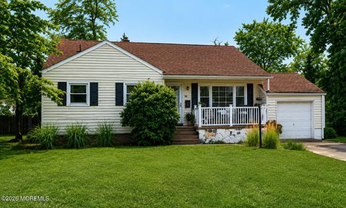 12 Arno St, Oakhurst, NJ, 07755-1002 | Card Image