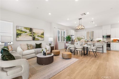 257 Sash, Irvine, CA, 92618-1463 | Card Image