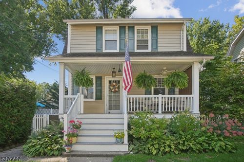 31 Revere Ave, Maplewood, NJ, 07040-3542 | Card Image