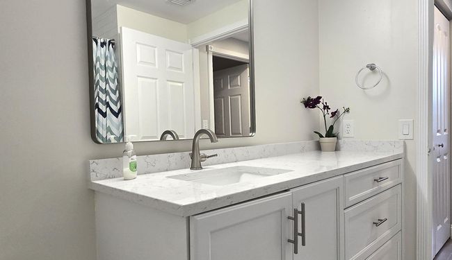 APT-521 - 630 S Sapodilla Ave, Condo with 2 bedrooms, 2 bathrooms and null parking in West Palm Beach FL | Image 16