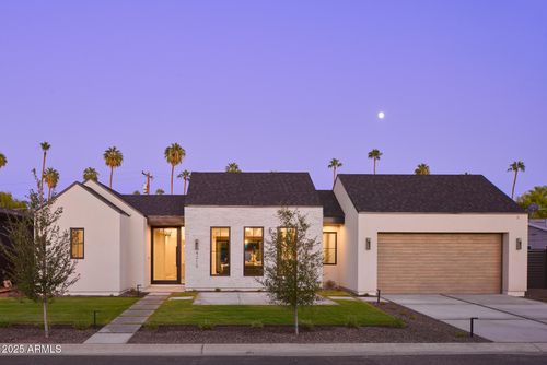 4215 N 34th St, Phoenix, AZ, 85018-4733 | Card Image