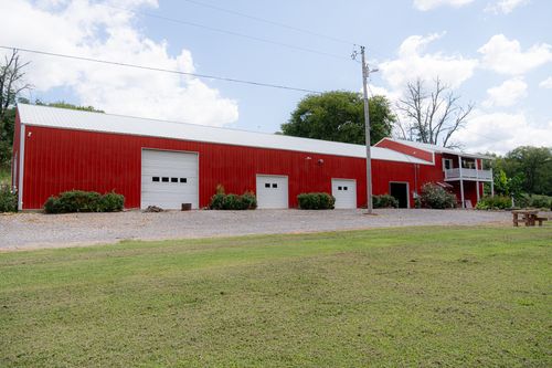 27 Bishop Hollow Ln, Pleasant Shade, TN, 37145-3141 | Card Image