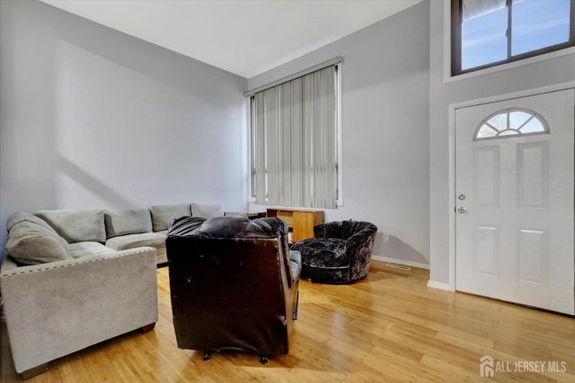 186 Hamilton Pl, Townhouse with 2 bedrooms, 2 bathrooms and null parking in East Windsor NJ | Image 7