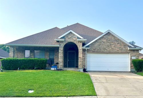 1113 Devonshire Dr, Glenn Heights, TX, 75154-8767 | Card Image