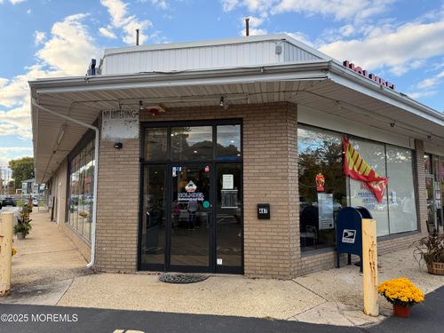 487 Middle Rd, Holmdel, NJ, 07733-1133 | Card Image