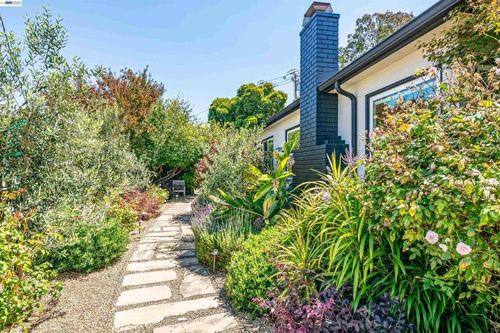 3229 Toyon Ter, Alameda, CA, 94501-5536 | Card Image