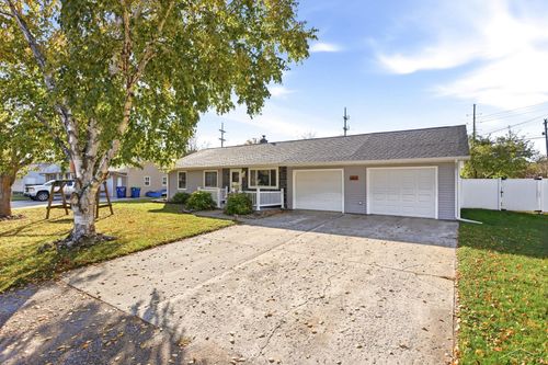 2585 Yellowstone Street, Saginaw Charter Township, MI, 48603 | Card Image