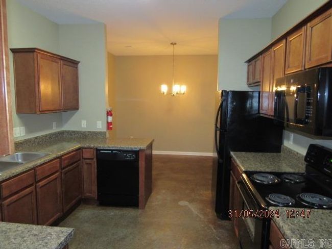APT-18 - 1410 Robins St, Condo with 3 bedrooms, 2 bathrooms and null parking in Conway AR | Image 11