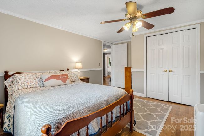 1058 Howard Gap Loop Rd, House other with 3 bedrooms, 3 bathrooms and null parking in Flat Rock NC | Image 19