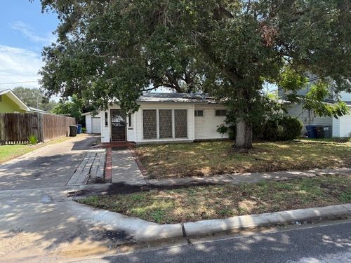 4230 Chester St, Corpus Christi, TX, 78411-3022 | Card Image