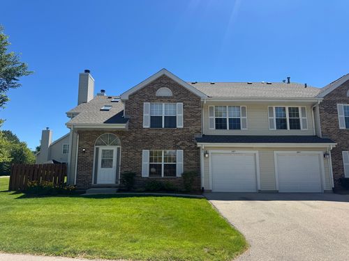 267 Yorkshire Ct, Gurnee, IL, 60031-6216 | Card Image