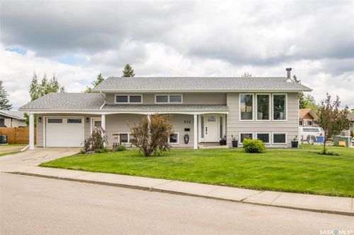 934 King Place, Prince Albert, SK, S6V6K8 | Card Image