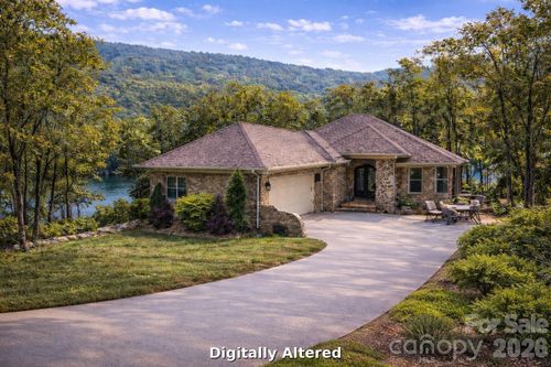 1629 Healing Springs Dr, Denton, NC, 27239-7799 | Card Image