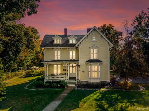 261 Church St, Romeo, MI, 48065-4610 | Card Image