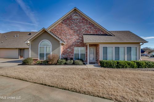 930 Sweetwater Cv, Pearl, MS, 39208-6427 | Card Image
