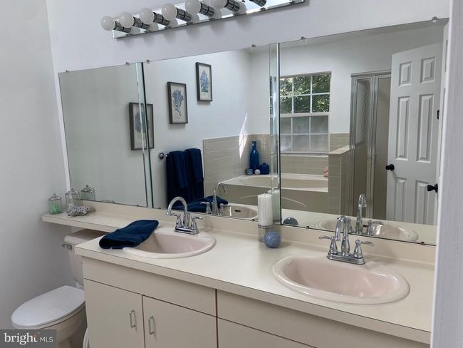 59 Sapphire Ln, Townhouse with 3 bedrooms, 3 bathrooms and null parking in Franklin Park NJ | Image 15