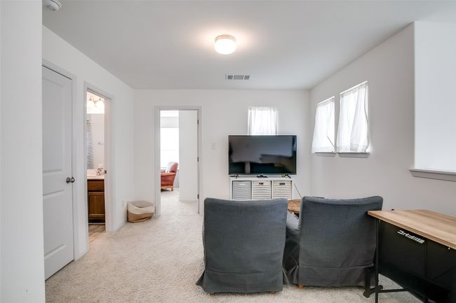 283 Fabion St, House other with 3 bedrooms, 3 bathrooms and 2 parking in Kyle TX | Image 14