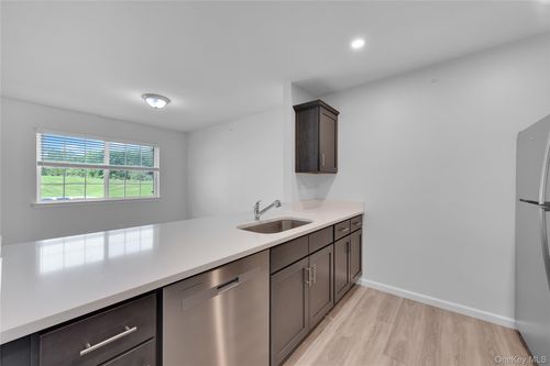 434-206 Golf Links Road, Middletown, NY, 10940 | Card Image