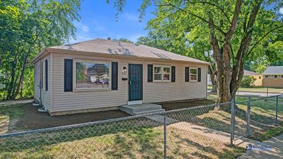 4960 N 84th Street, House other with 3 bedrooms, 1 bathrooms and 1 parking in Milwaukee WI | Image 2