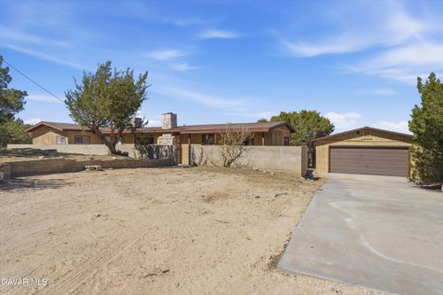 12515 Nearwood Rd, Pearblossom, CA, 93553-3485 | Card Image