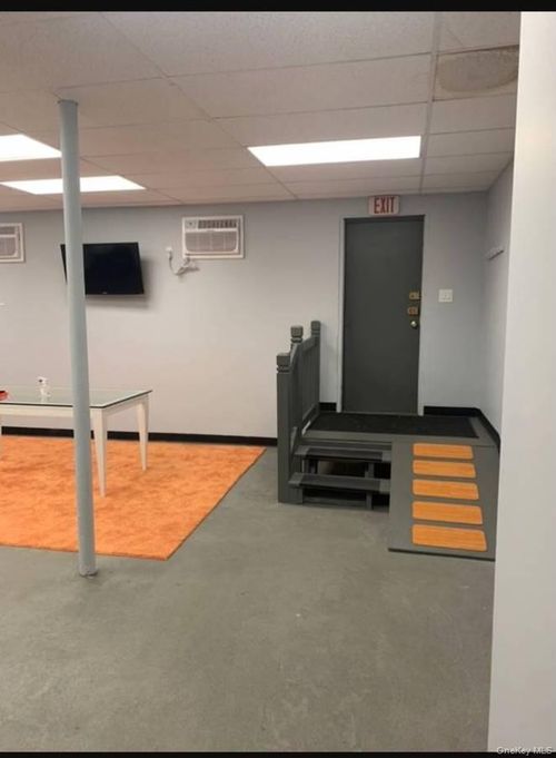 c-217 Bedford Ave, Bellmore, NY, 11710-3578 | Card Image