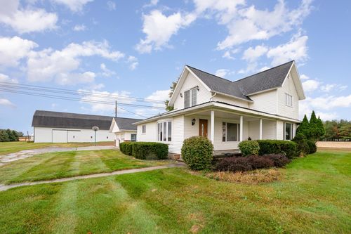 5612 E Garfield Rd, Ashley, MI, 48806-9333 | Card Image