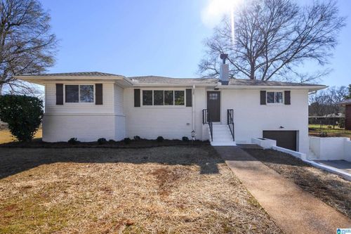 411 Wright Ave, HUEYTOWN, AL, 35023-2752 | Card Image