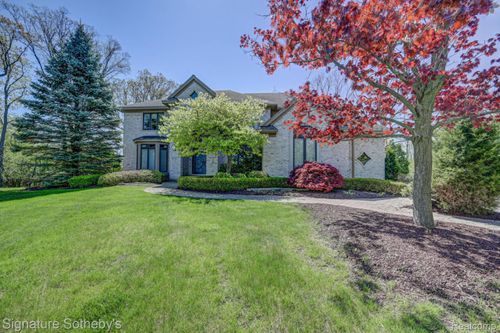 3225 Legacy Ct, West Bloomfield, MI, 48323-3634 | Card Image