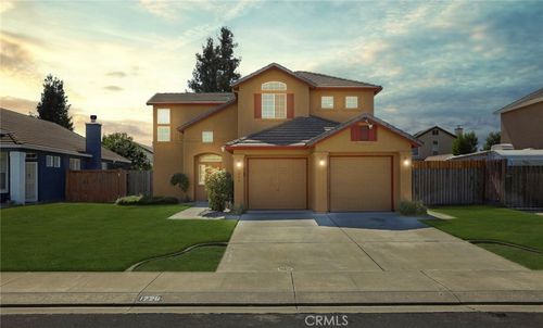 1726 Hastings Dr, Manteca, CA, 95336-7040 | Card Image