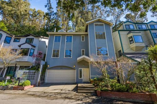 1910 Arrowhead Dr, Oakland, CA, 94611-1461 | Card Image