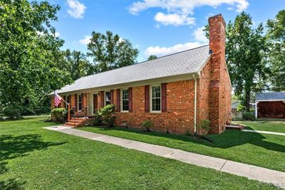 Ranch-style home featuring a front yard | Image 2