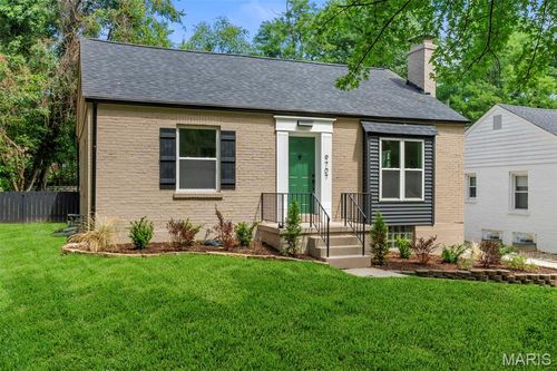 9707 Greenwood Ter, Saint Louis, MO, 63119-1303 | Card Image
