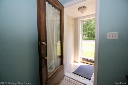 136 W Church St, Williamston, MI, 48895-1120 | Card Image
