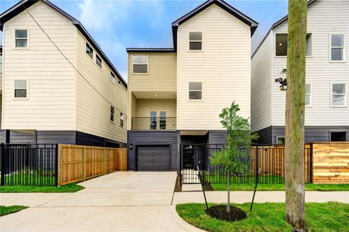 3404 Rawley St, Houston, TX, 77020-2354 | Card Image