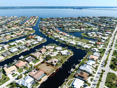 2449 Sierra Ln, PUNTA GORDA, FL, 33950-5016 | Card Image