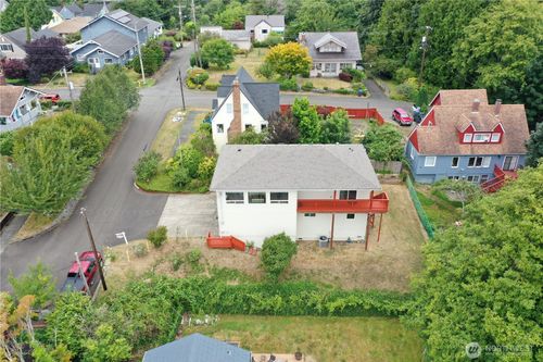 910 N Thornton St, Aberdeen, WA, 98520-1714 | Card Image