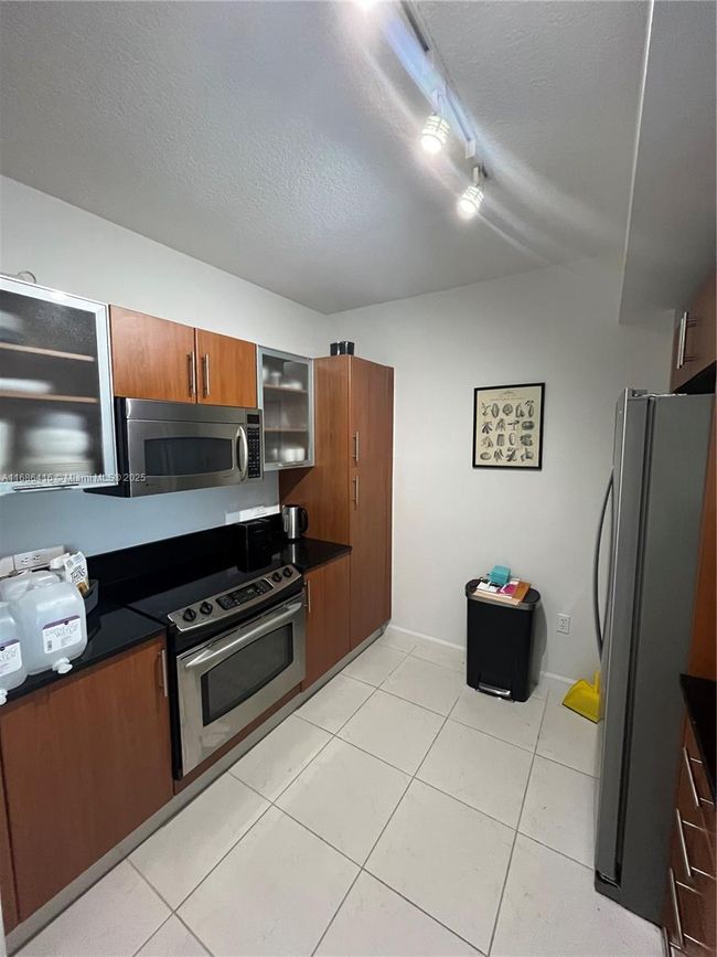 APT-414 - 2775 Ne 187 Th St, Condo with 3 bedrooms, 2 bathrooms and null parking in Aventura FL | Image 5