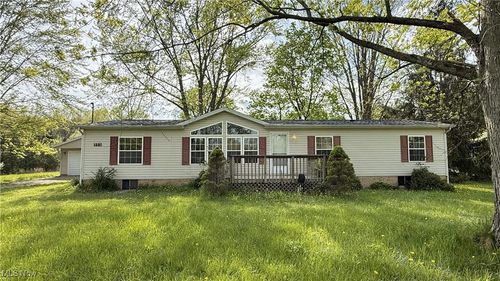 553 Porter Rd, Atwater, OH, 44201-9554 | Card Image