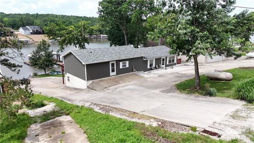 28723 Mistletoe Ave, Warsaw, MO, 65355-7005 | Card Image
