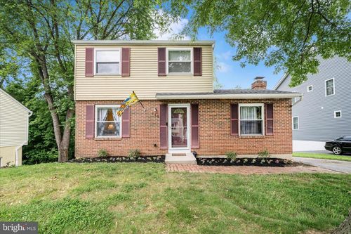 212 Wintergreen Ln, BRUNSWICK, MD, 21716-1845 | Card Image