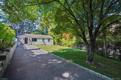 80 Bischoff Ave, Chappaqua, NY, 10514-2738 | Card Image