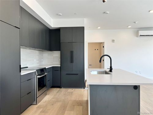 201-1601 Park Ave, Denver, CO, 80218 | Card Image