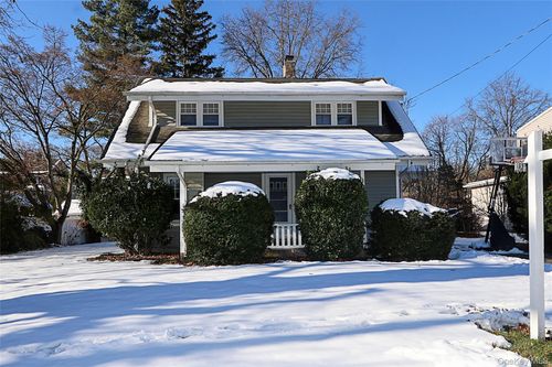 35 Francis Ter, Glen Cove, NY, 11542-2635 | Card Image