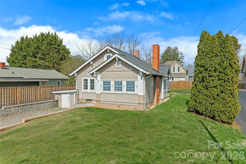221 Summit St, Asheville, NC, 28803-2722 | Card Image