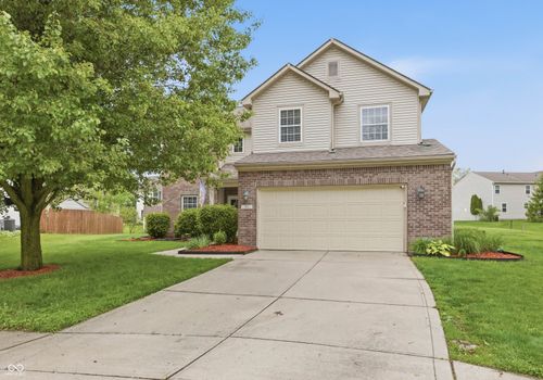 1912 Acorn Ct, Avon, IN, 46123-9438 | Card Image