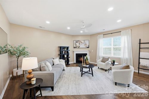 7572 Nolen Farm Dr, Gastonia, NC, 28056-9506 | Card Image