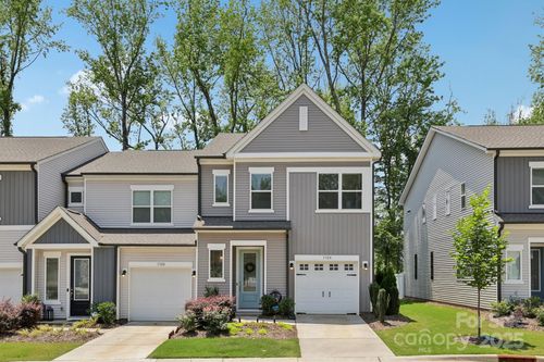 5324 Somerset Hill Ln, Charlotte, NC, 28269-4938 | Card Image